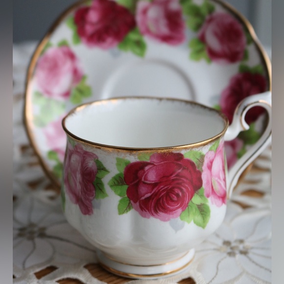 Royal Albert Old English Roses Teacup Pink Red Floral Bone China England Cup - Picture 5 of 15